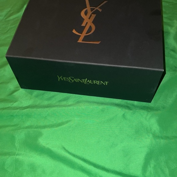 Yves Saint Laurent Black and Gold Large Accessory Box - Picture 2 of 10